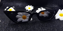 Load image into Gallery viewer, Classic Cat-Eye Fashion Sunglasses