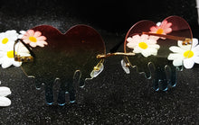 Load image into Gallery viewer, Rainbow Heart Fashion Sunglasses